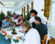 SG000240.jpg SG000240.jpg