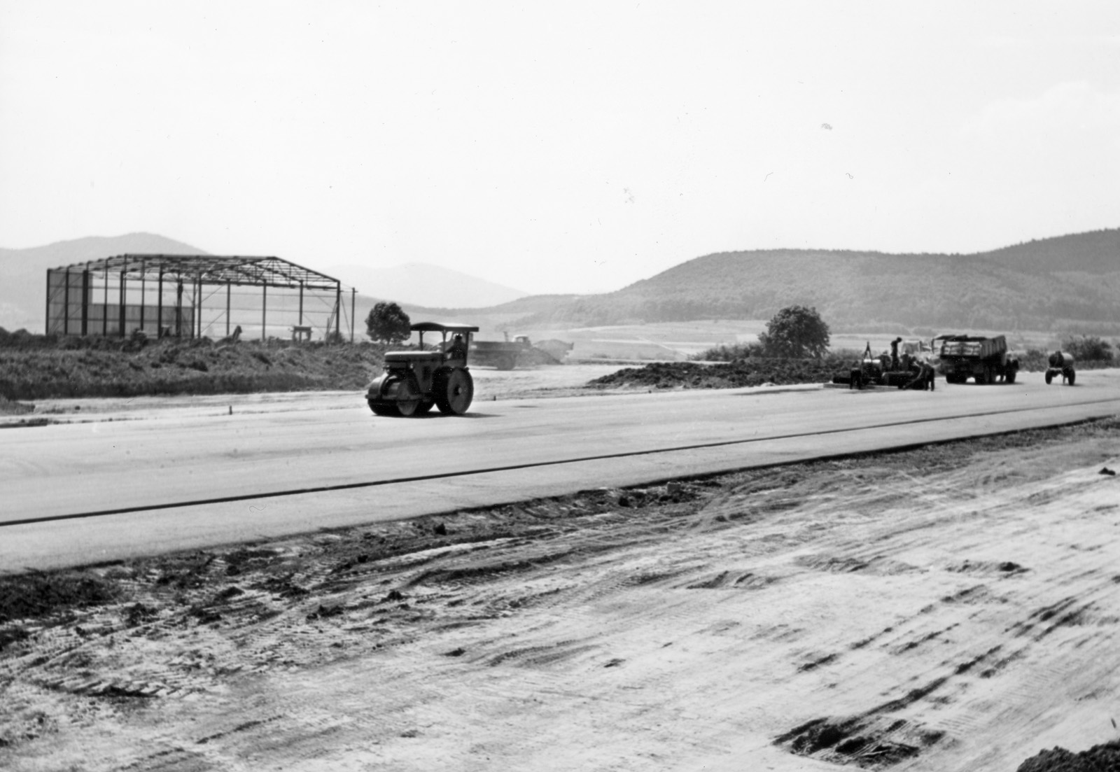 Flugplatz_Bau002.jpg
