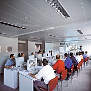02-03_SI000066-klein.jpg 02-03_SI000066-klein.jpg