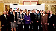 Gruppenfoto_b.jpg Gruppenfoto_b.jpg