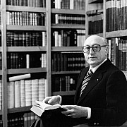 hv_dr_dr_hc_hans_viessm.jpg hv_dr_dr_hc_hans_viessm.jpg