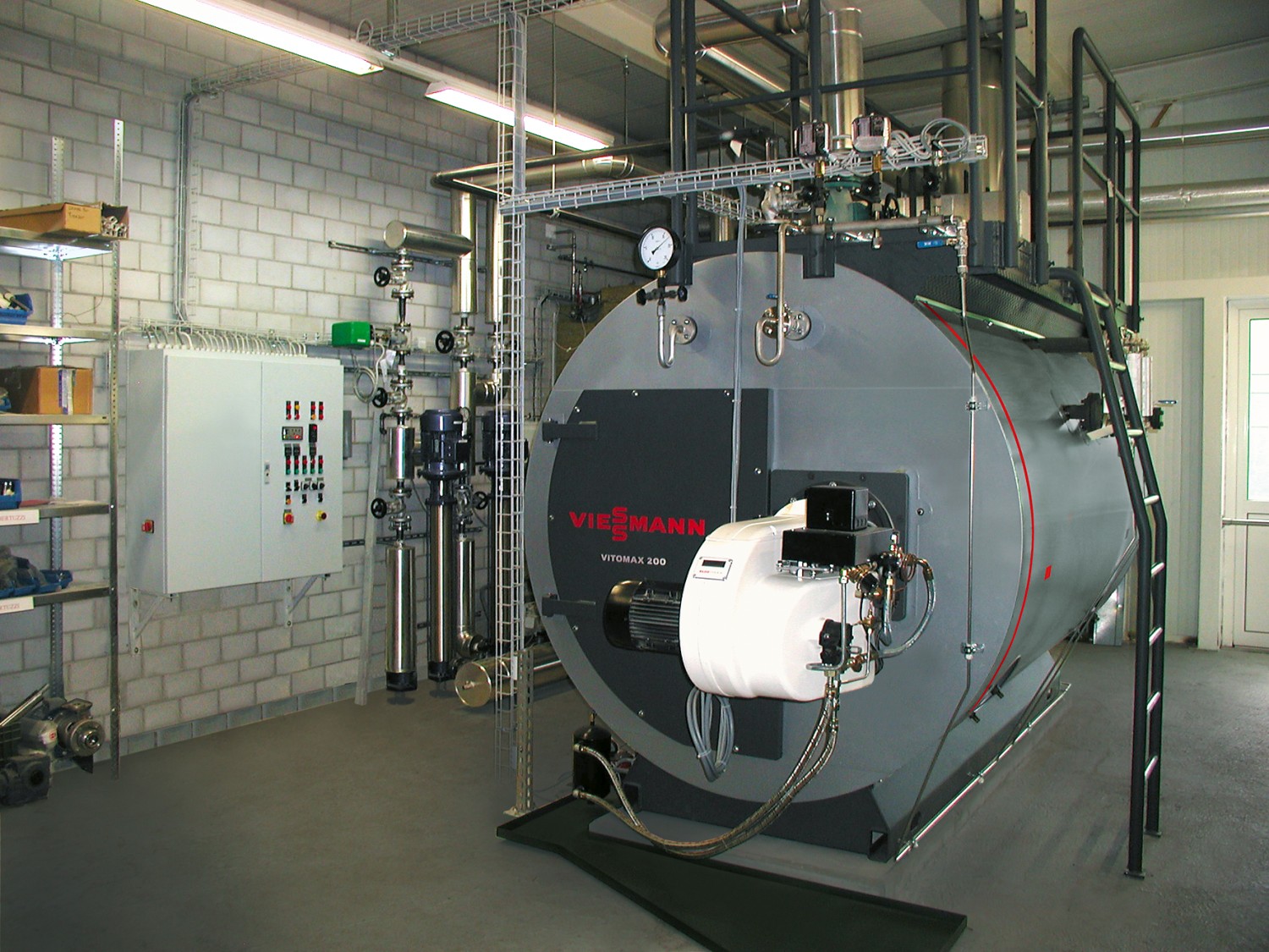 AE507759.jpg