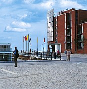 EC159172.jpg EC159172.jpg