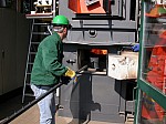 Versuchsanlage_mit_Arbeiter.jpg Versuchsanlage_mit_Arbeiter.jpg
