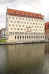 IMG_4884.jpg IMG_4884.jpg